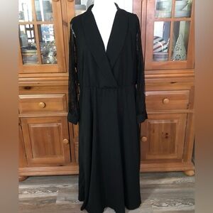 👗NWT Bloomchic Black Lace-Sleeve Women's Dress